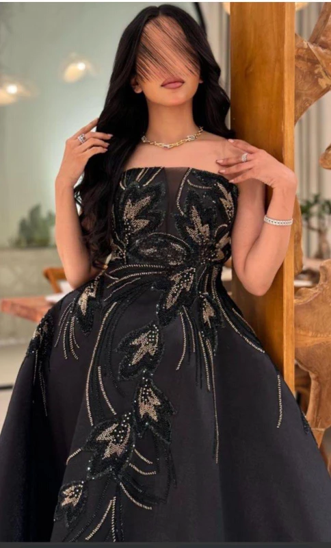 فستان ميكادو