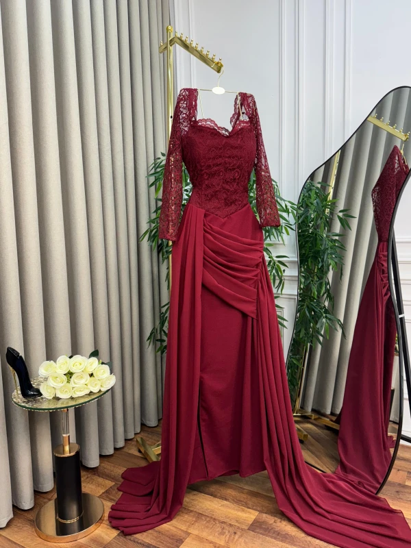 فستان لكرا دانتيل